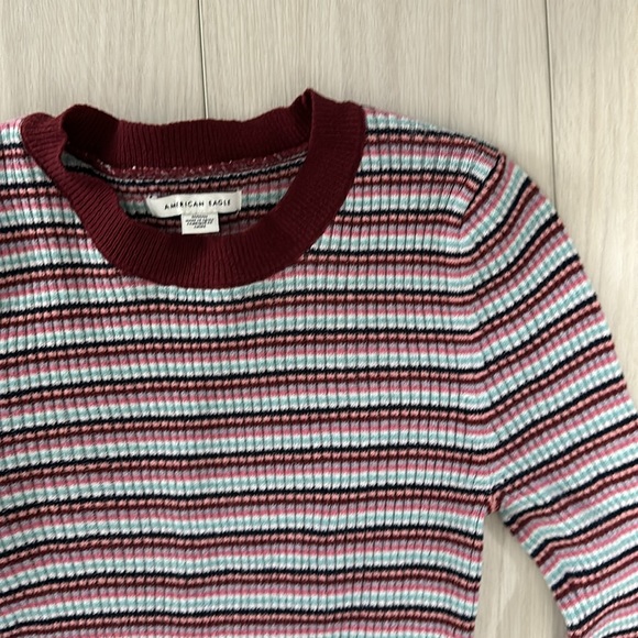 American Eagle Fitted Sweater - Picture 2 of 3